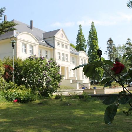 Schloss Wichmannsdorf Kröpelin Екстериор снимка