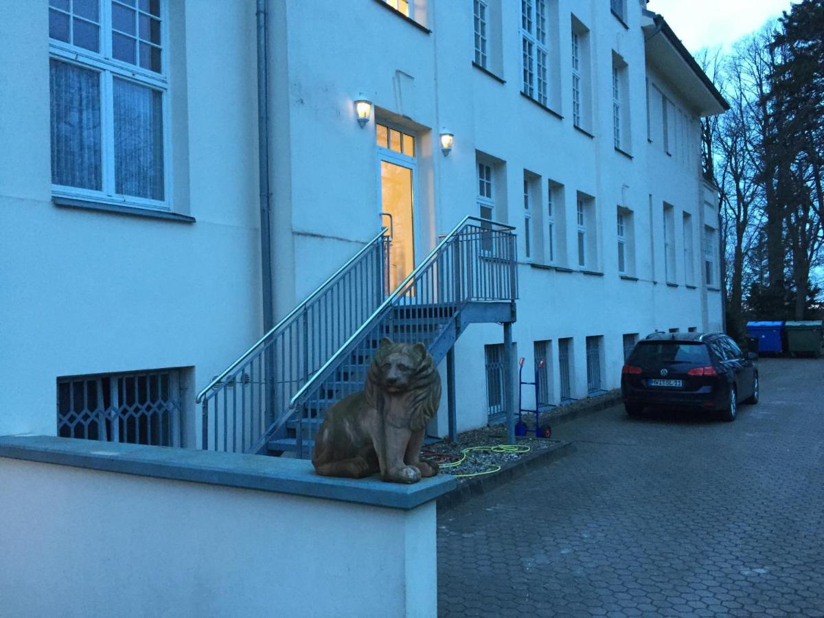 Schloss Wichmannsdorf Kröpelin Екстериор снимка
